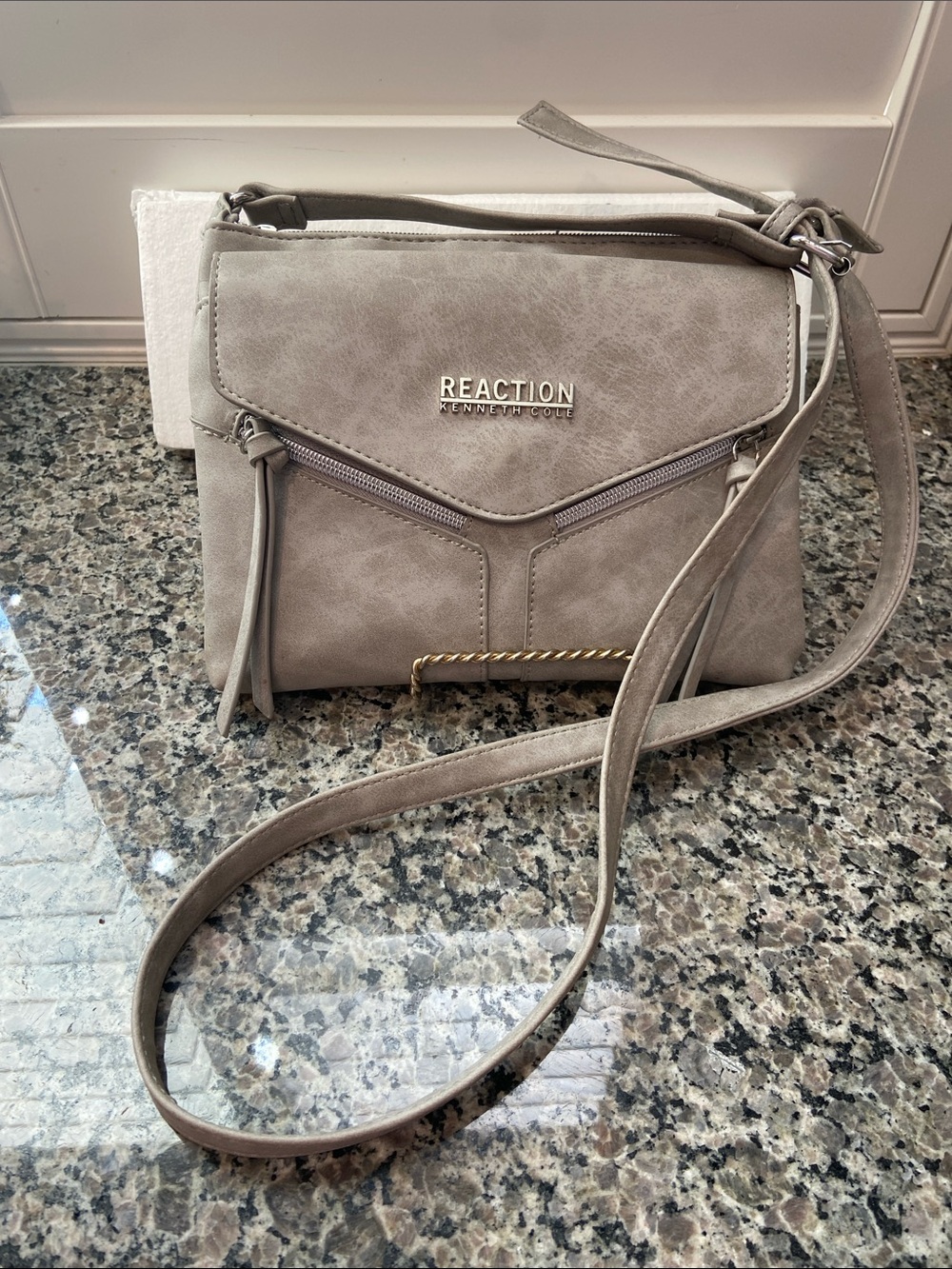 Kenneth Cole Reaction NWOT Crossbody